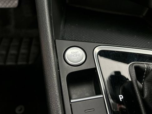 Certified 2021 Volkswagen Jetta SE w/ SE Cold Weather Package FWD image 31