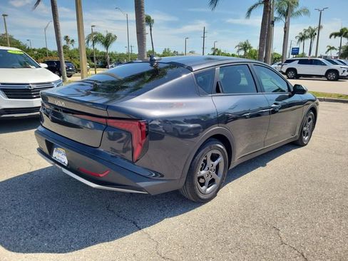 Used 2025 Kia K4 FWD image 4