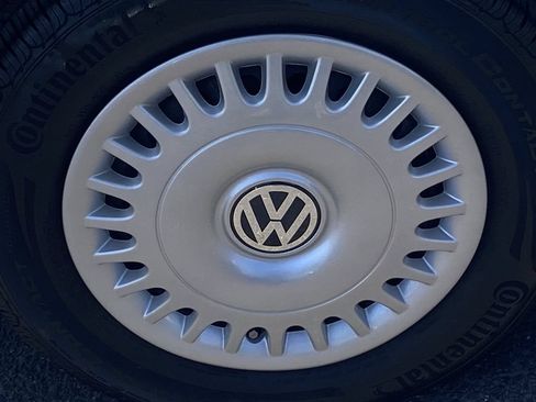 Used 1997 Volkswagen Eurovan Camper FWD image 8