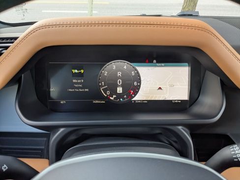 Used 2024 Land Rover Defender 110 S AWD/4WD image 11