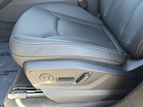 Used 2025 Audi Q7 3.0T Premium Plus w/ Premium Plus Package image 32
