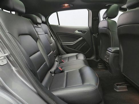 Used 2017 Mercedes-Benz GLA 250 4MATIC image 25