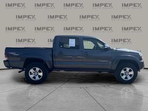 Used 2012 Toyota Tacoma 4x4 Double Cab w/ TRD Sport Pkg image 7