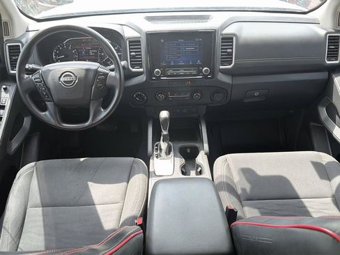 Used 2022 Nissan Frontier SV AWD/4WD image 19
