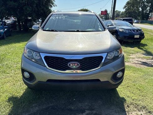 Used 2012 Kia Sorento LX w/ Convenience Pkg FWD image 8