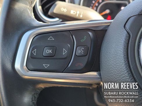 Used 2021 Jeep Wrangler Unlimited Sahara image 9