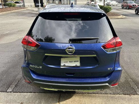 Used 2020 Nissan Rogue SV FWD image 4
