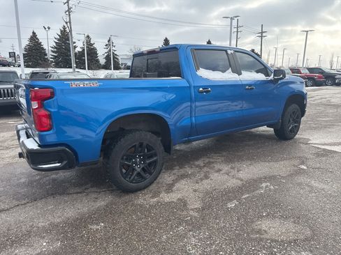 Used 2022 Chevrolet Silverado 1500 LT Trail Boss w/ LT Trail Boss Premium Package image 11