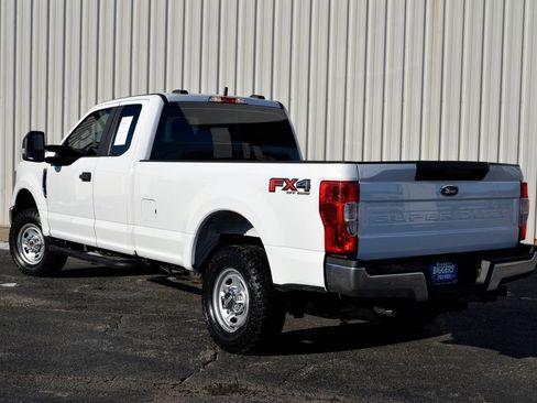 Used 2022 Ford F250 XL w/ Power Equipment Group image 6
