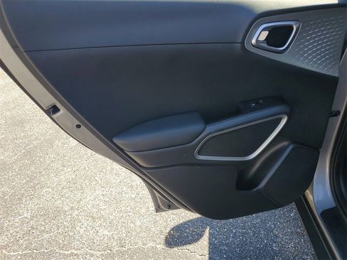 Used 2024 Kia Soul LX w/ Option Group 015 image 23