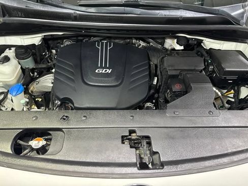 Used 2018 Kia Sedona L FWD image 6
