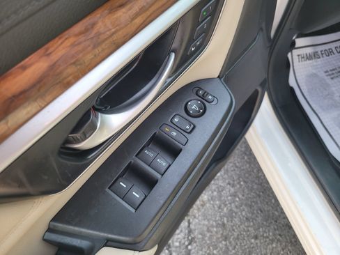 Used 2022 Honda CR-V EX-L image 11