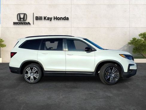 Used 2022 Honda Pilot Sport image 2