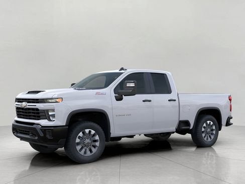 New 2026 Chevrolet Silverado 2500 Custom image 2