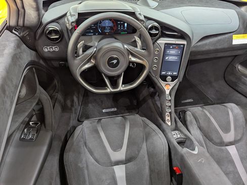 New 2026 McLaren 750S Spider RWD image 9