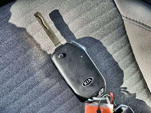 Used 2021 Kia Soul S image 20