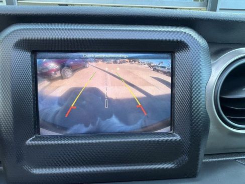 Used 2019 Jeep Wrangler Unlimited Sport S image 21