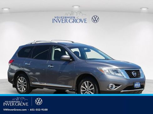 Used 2015 Nissan Pathfinder SL w/ Trailer Tow Package FWD image 1