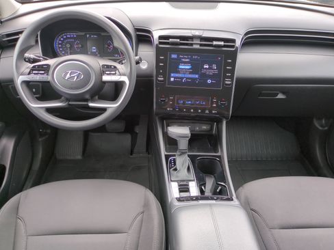 Certified 2024 Hyundai Tucson SEL FWD image 11