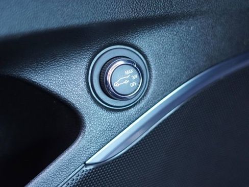 Used 2023 Buick Enclave Avenir w/ Avenir Technology Package image 42