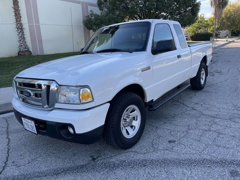 Used 2010 Ford Ranger XLT image 2