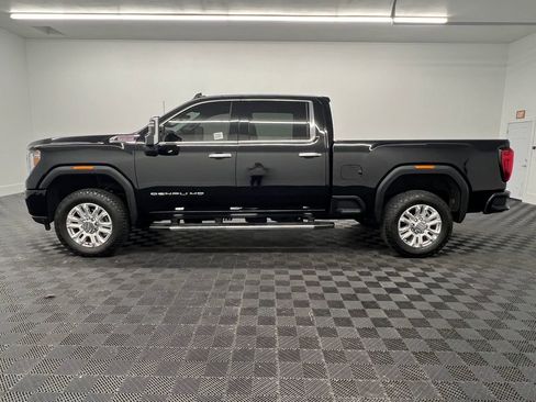 Used 2023 GMC Sierra 2500 Denali w/ Denali Ultimate Package image 2