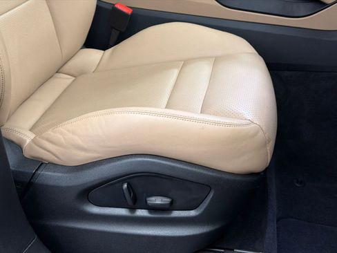 Used 2024 Porsche Cayenne S image 14