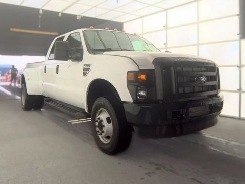 Used 2010 Ford F350 XLT AWD/4WD image 4