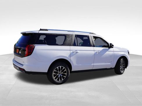 Certified 2025 Ford Expedition Max Platinum AWD/4WD image 4