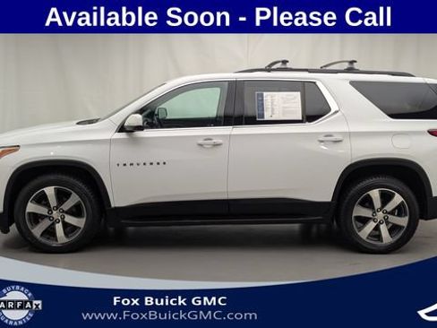 Used 2019 Chevrolet Traverse LT w/ LT Premium Package AWD/4WD image 8