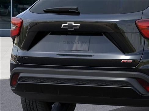 New 2026 Chevrolet Trax RS w/ Driver Confidence Package FWD image 14