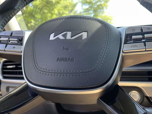 Used 2025 Kia Telluride S AWD/4WD image 30