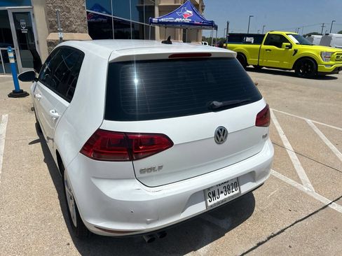 Used 2017 Volkswagen Golf Wolfsburg Edition FWD image 8