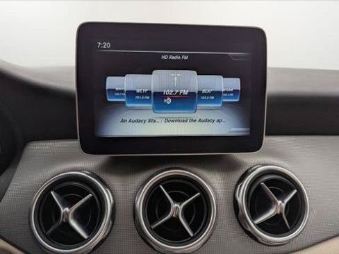 Used 2019 Mercedes-Benz GLA 250 image 26