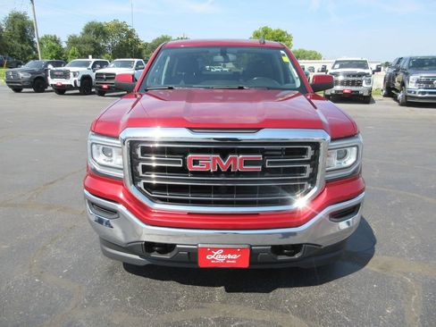 Used 2018 GMC Sierra 1500 SLE w/ Suspension Package, Off-Road AWD/4WD image 11