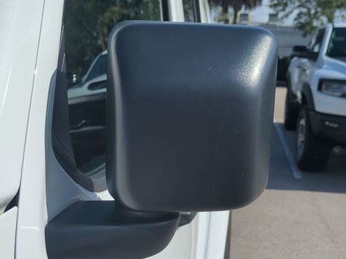 Used 2025 Jeep Wrangler Unlimited Sahara w/ Safety Group AWD/4WD image 13