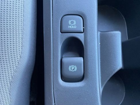 Used 2025 Toyota Corolla LE image 19