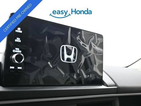 Certified 2025 Honda Pilot EX-L image 9