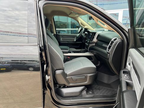 Used 2020 RAM 3500 Big Horn w/ Level 1 Equipment Group AWD/4WD image 21