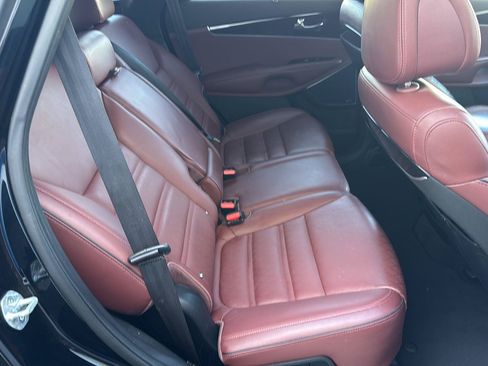 Used 2016 Kia Sorento SX FWD image 29