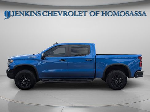 Used 2023 Chevrolet Silverado 1500 ZR2 w/ Technology Package AWD/4WD image 8