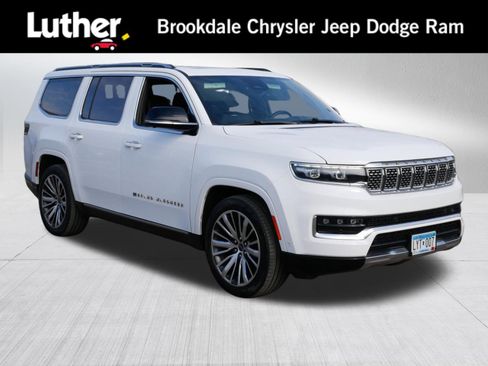 Used 2023 Jeep Grand Wagoneer Series III image 1