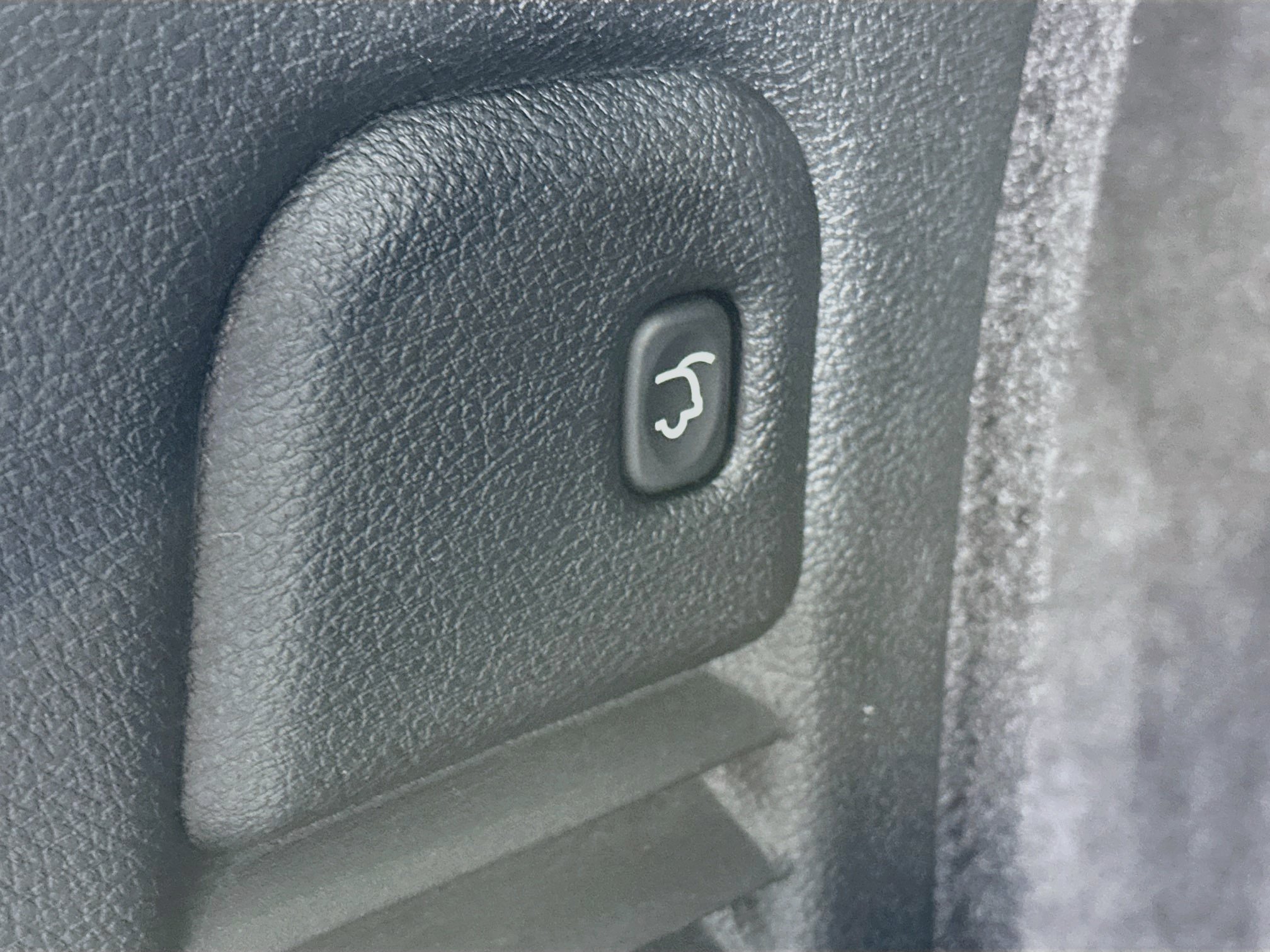 Used 2025 Dodge Durango GT AWD/4WD image 30