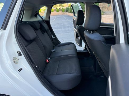 Used 2018 Honda Fit EX image 20