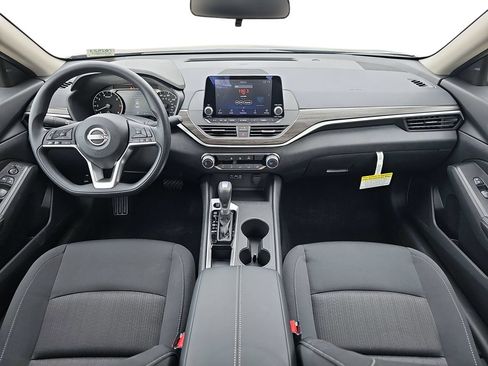 New 2026 Nissan Altima 2.5 SV FWD image 11