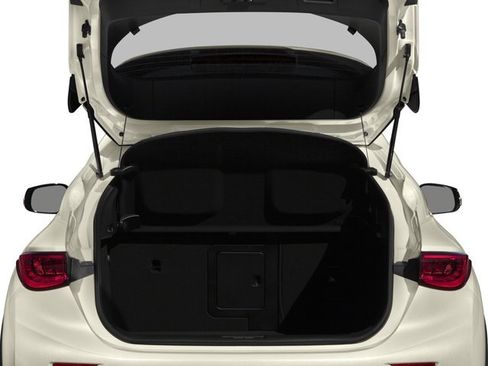 Used 2018 INFINITI QX30 Premium w/ Cargo Package AWD/4WD image 15