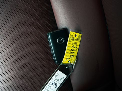 Used 2023 MAZDA MAZDA3 s image 42