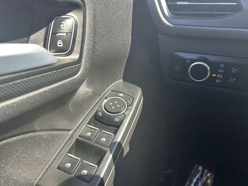 Used 2024 Ford Escape ST-Line AWD/4WD image 18