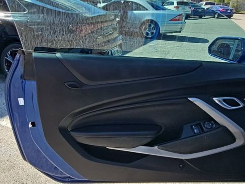 Used 2019 Chevrolet Camaro LT image 10