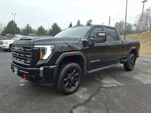 Used 2024 GMC Sierra 2500 AT4 w/ AT4 Premium Plus Package image 8